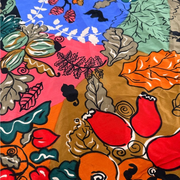 Colorful Floral 100% Silk Scarf - Picture 6 of 6